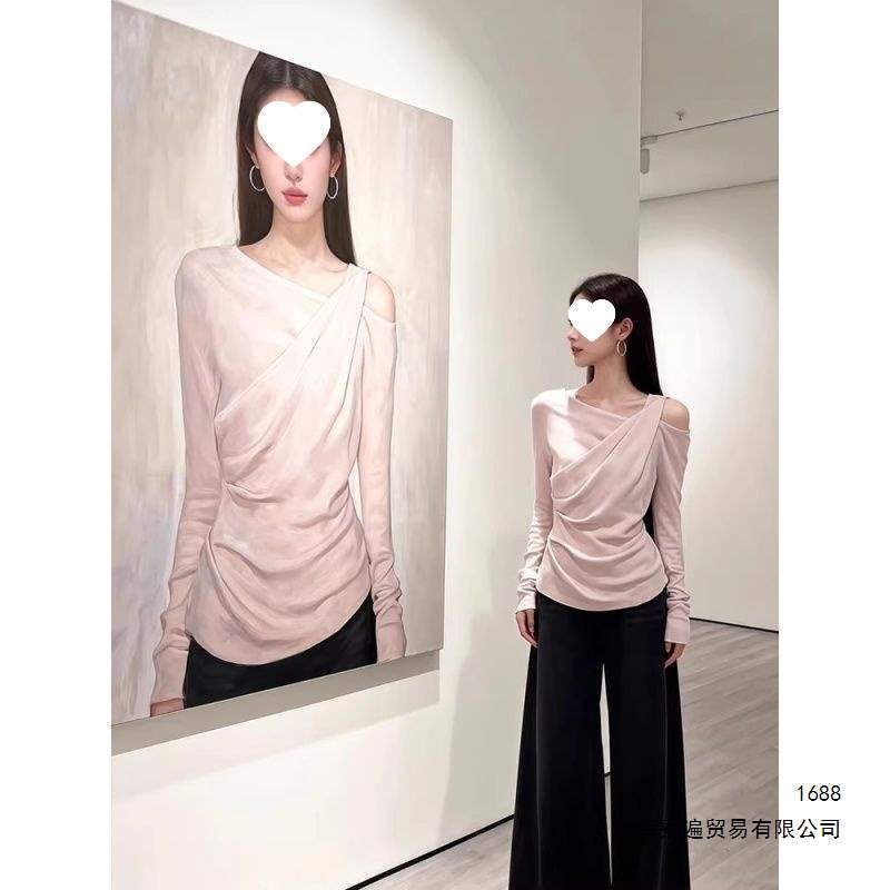 Plus-Size Korean-Style Off-Shoulder Faux Two-Piece Long-Sleeve T-Shirt for Women, New Spring and Autumn Style, Slimming and Flattering for Curvy Figures, Outerwear Top