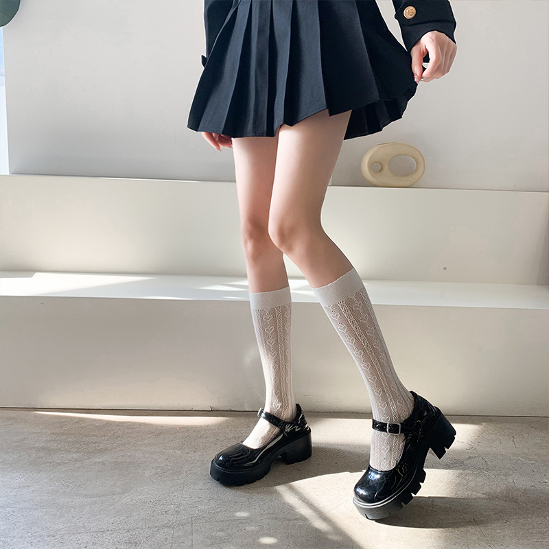 Calcetines de las mujeres del verano Delgado transpirable color sólido Lolita amor pila calcetines negro y blanco calcetines altos de la pantorrilla