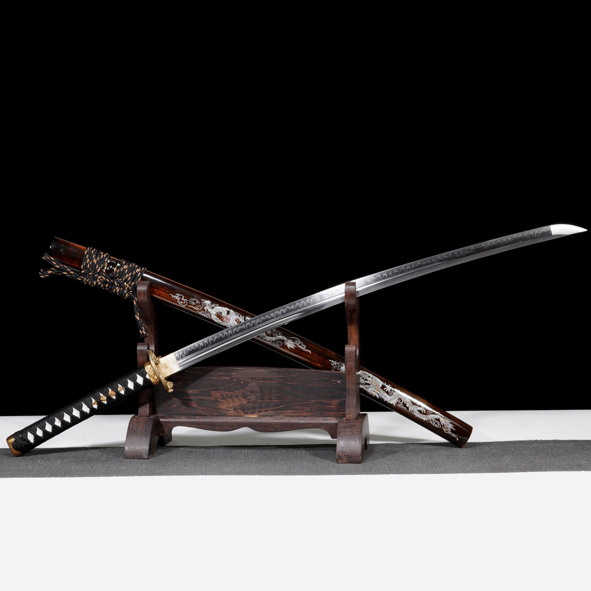 龙泉市刀剑手工锻打T10烧刃日式小乌丸打刀影视宝剑冷兵器未开刃