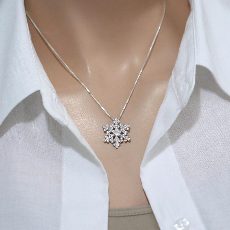 nouveau collier de Noël exquis collier pendentif flocon de neige en zircon pour femme cadeau de nouvel an pour les amis_voghion.com