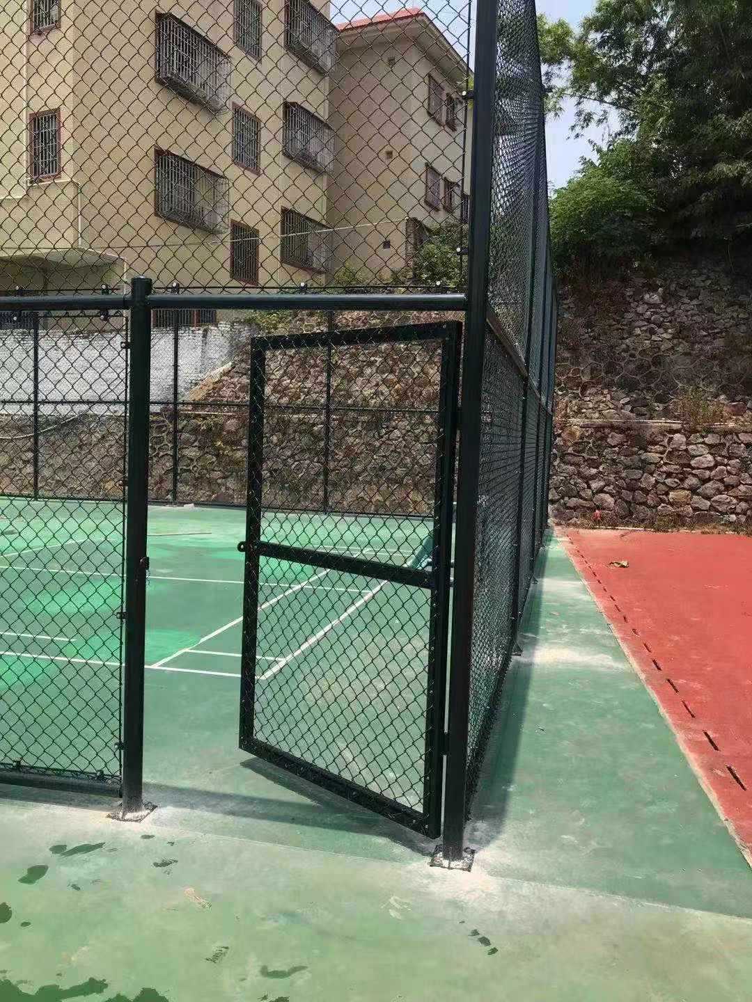 厂家供应 球场围网 爱群围网 足球场篮球场围网定 制 江门围网生