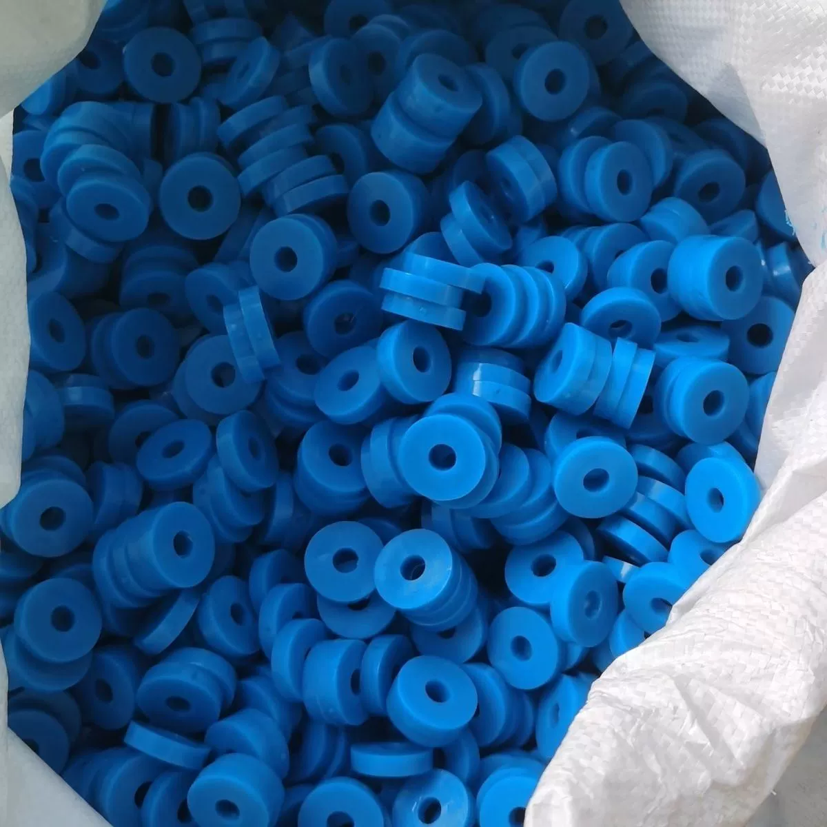 6 противоударных центральных кондиционеров 10 амортизирующих прокладок резиновые прокладки резиновые вентиляторы 8 амортизирующих прокладок амортизирующие прокладки другие см. описание