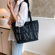 �������C�ˮͰ��Ů2026Gentlewoman�¿�r�������������e�μ��