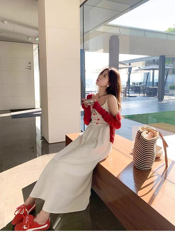3027 #   Zeng Xiaoxian 優しいフレンチホワイトサスペンダードレス夏の海辺の休暇スカートシフォンサスペンダースカート|undefined