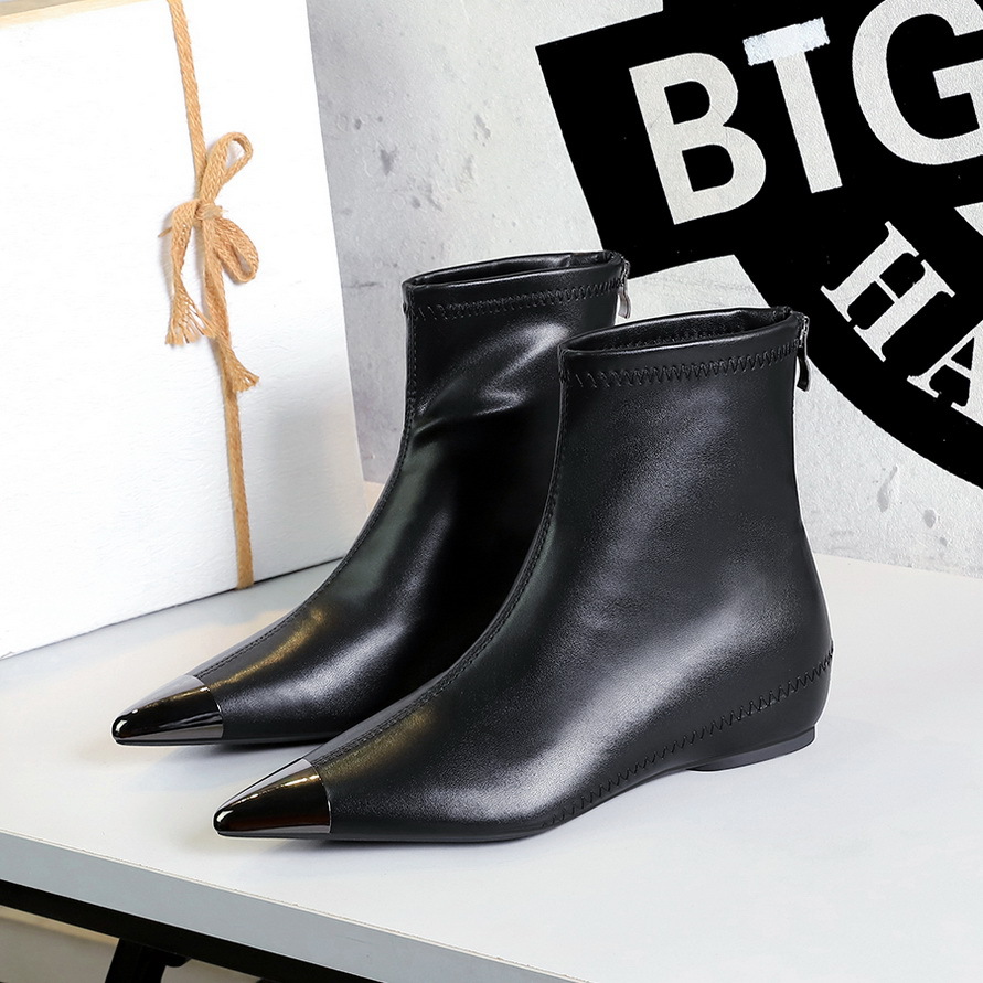 6383-3 Retro European And American Style Versatile Low Heel Wedge Height Increasing Metal Pointed Iron Toe Short Boots_vogvips.com