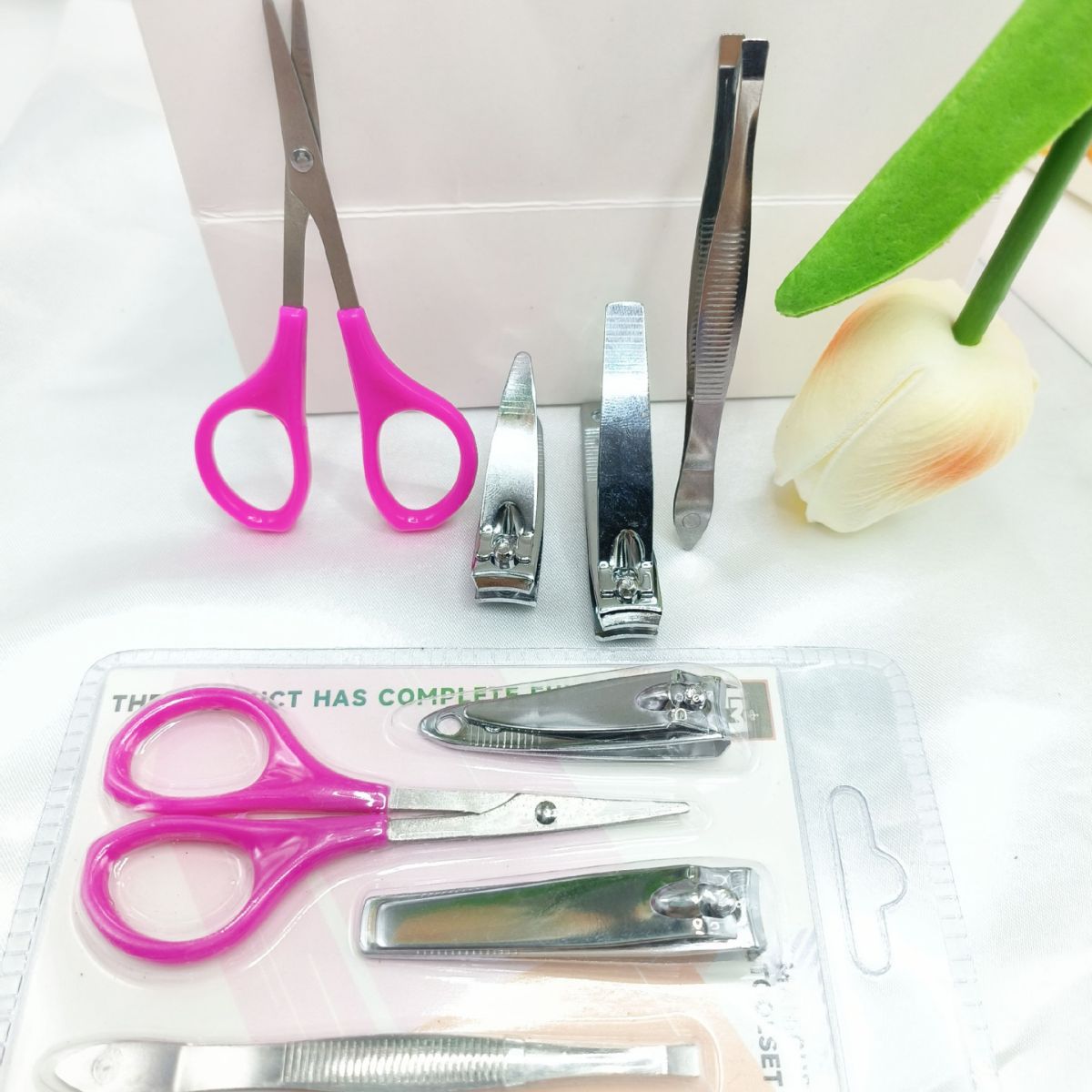 Set de Cortaúñas y Herramientas de Manicura de Plástico y Acero Inoxidable