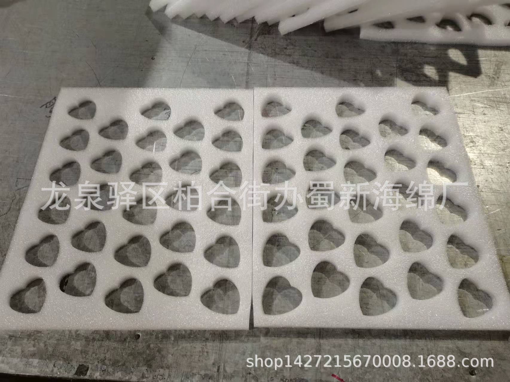 厂家供应白色草莓包装海绵/66枚77枚草莓包装海绵/成型草莓海绵