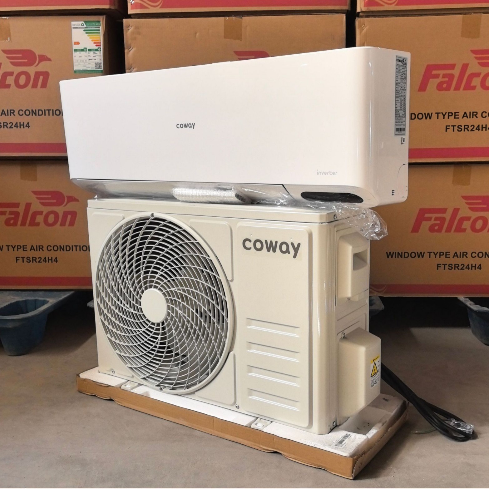 Eksport darajasidagi devorga o'rnatiladigan konditsioner, 12000BTU, 1.5 HP, 220V/50Hz, bitta sovutgichli inverter turi.