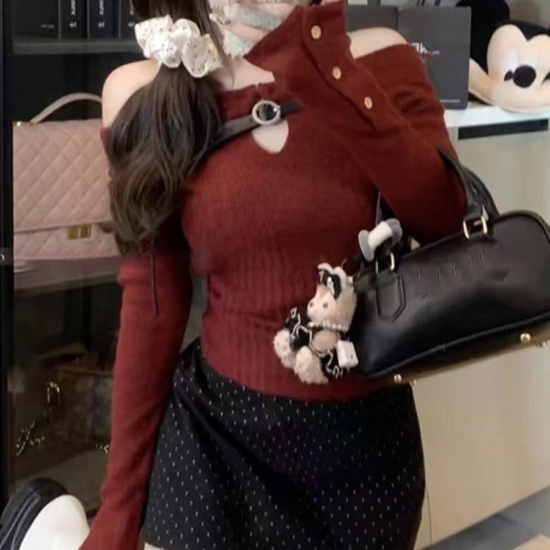 Sweet Spice Girl Hollow Out Shoulder Knitted Sweater Women's Autumn and Winter Design Sense Slim-fit Sweater Inner Short Base Shirt Top Sweet Spice Girl Hollow Out Shoulder Knitted Sweater Women's Autumn and Winter Design Sense Slim-fit Sweater Inner Short Base Shirt Top