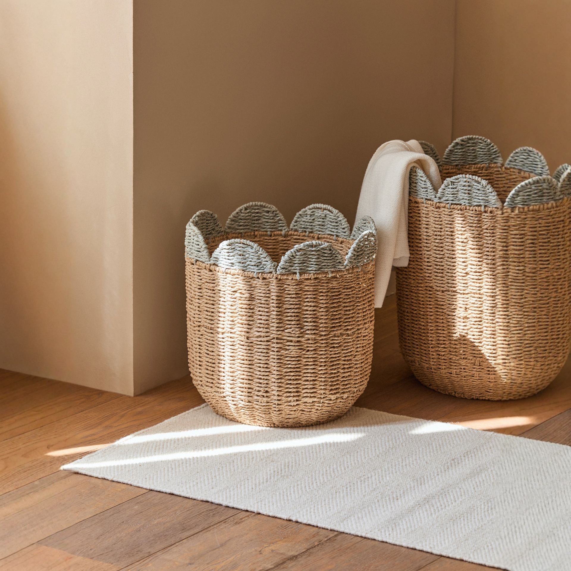 Cestas de ropa sucia de vid de estilo nórdico personalizadas cuerdas de papel encaje decoración de ropa sucia cesta de almacenamiento de juguetes para hogares