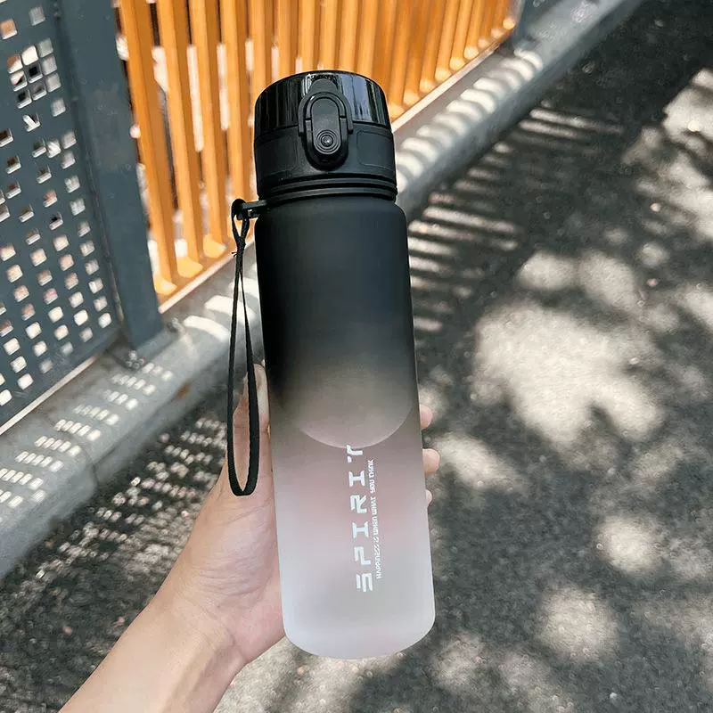 Спортивный стакан для воды 2025 новый фитнес студенческий вариант для мужчин и женщин