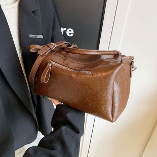 �W���¿��˶������ӕr�ЙC܇��ˮ��ֲ��PUƤŮ���μ�б���������