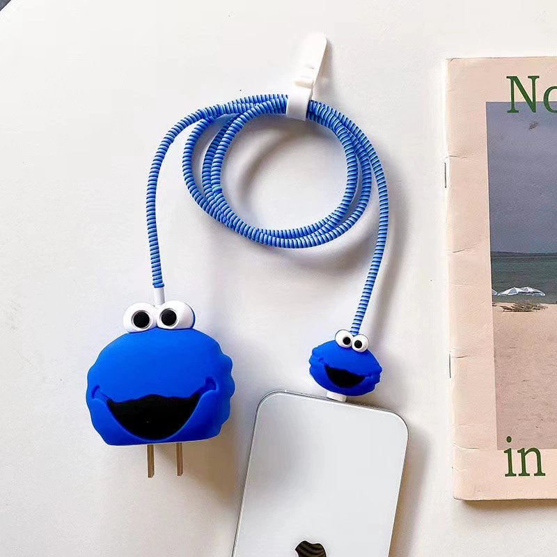 Набор защитных чехлов для зарядного устройства (Apple) для iPhone 18/20W, PVC-кит из 4 шт с кабелем 1.4 м