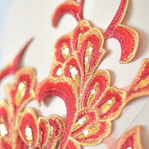 Multi-color Embroidered Sparkling Lace Patch Material for DIY Wedding Gown and Cheongsam Costume Design