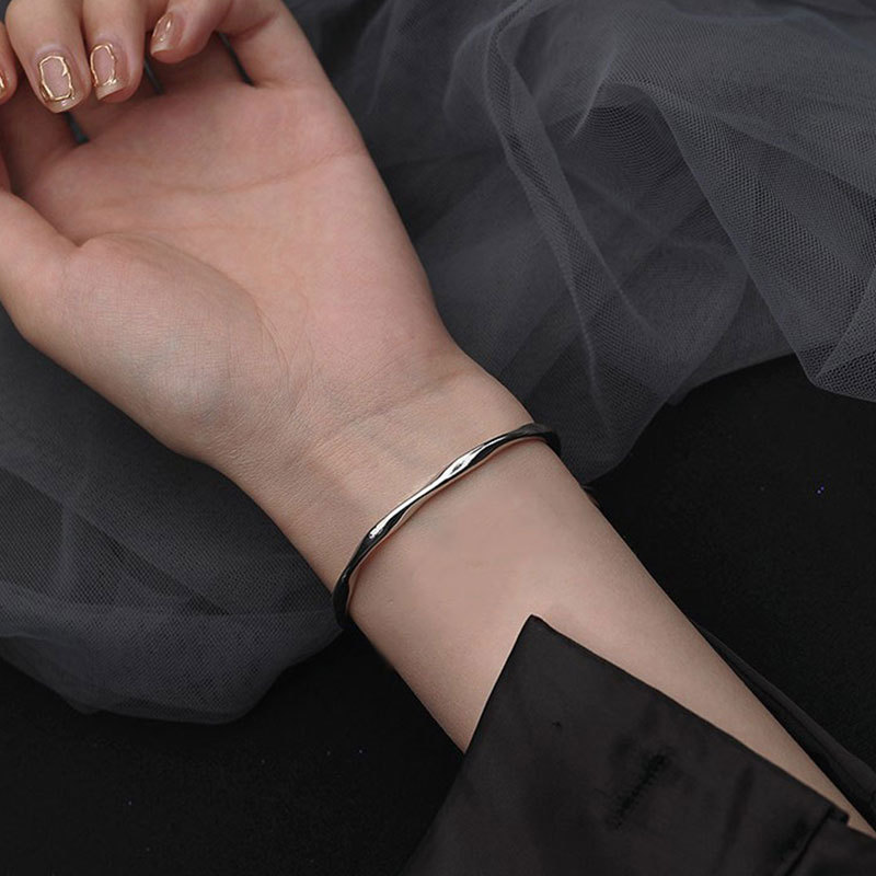 925 Sterling Silber Mobius Armband Für Damen Minimalistischer Stil_voghion.com