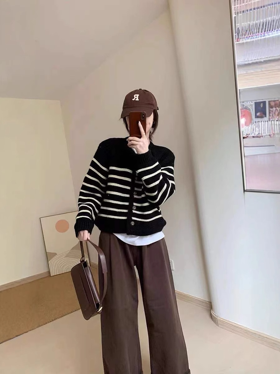 24 Dongpuyuan coreano aguja gruesa a rayas cardigan de punto de otoño para mujeres con un sentido de alta calidad