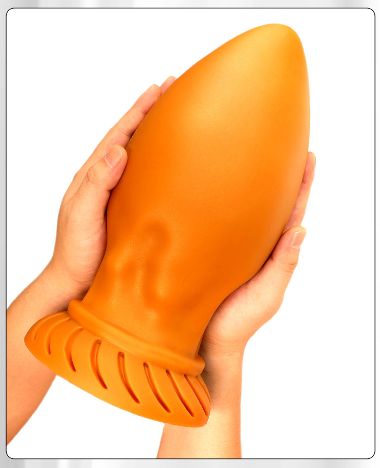 Jiuai Tiger Tooth Anal Plug with Tail, Gold Liquid Silicone, Extra Large Size — detail image 4