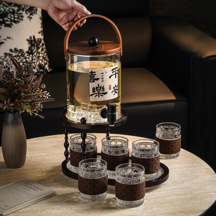 ��ʽ����貣����֭Ͱˮ���ռ{�����b����¶�I������ˮͰ����Ͱ