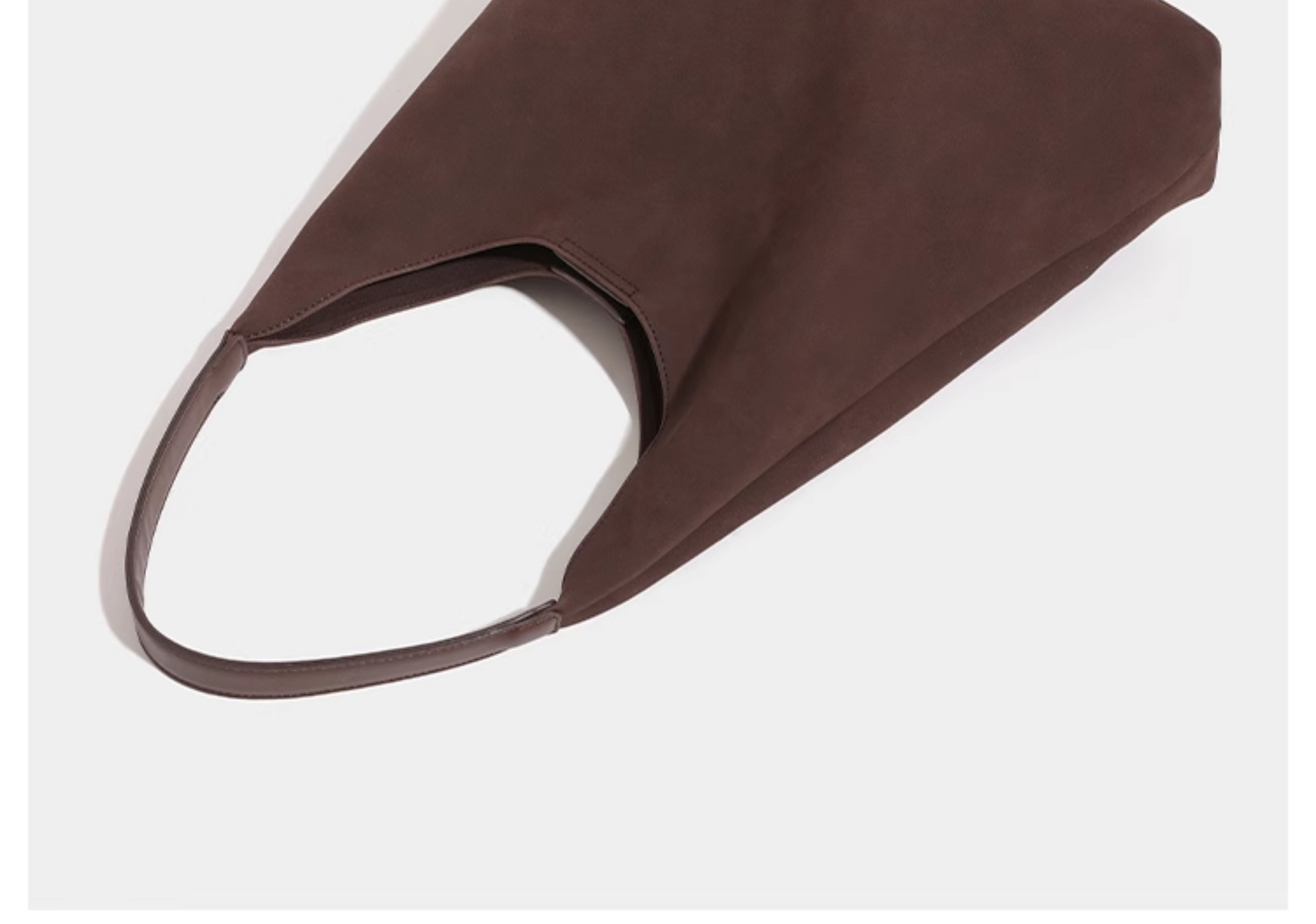 Túi tote da nubuck phong cách retro Hàn Quốc, dung tích lớn tiện lợi — Màu nâu sẫm, nhũ hương chi tiết 8