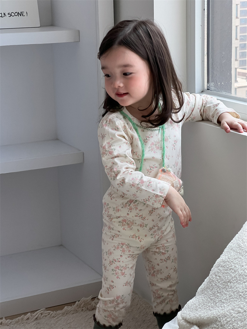 Pijamas infantiles de otoño conjunto de casa 2025 ropa de otoño ropa infantil coreana pijamas niñas ropa de hogar dos piezas