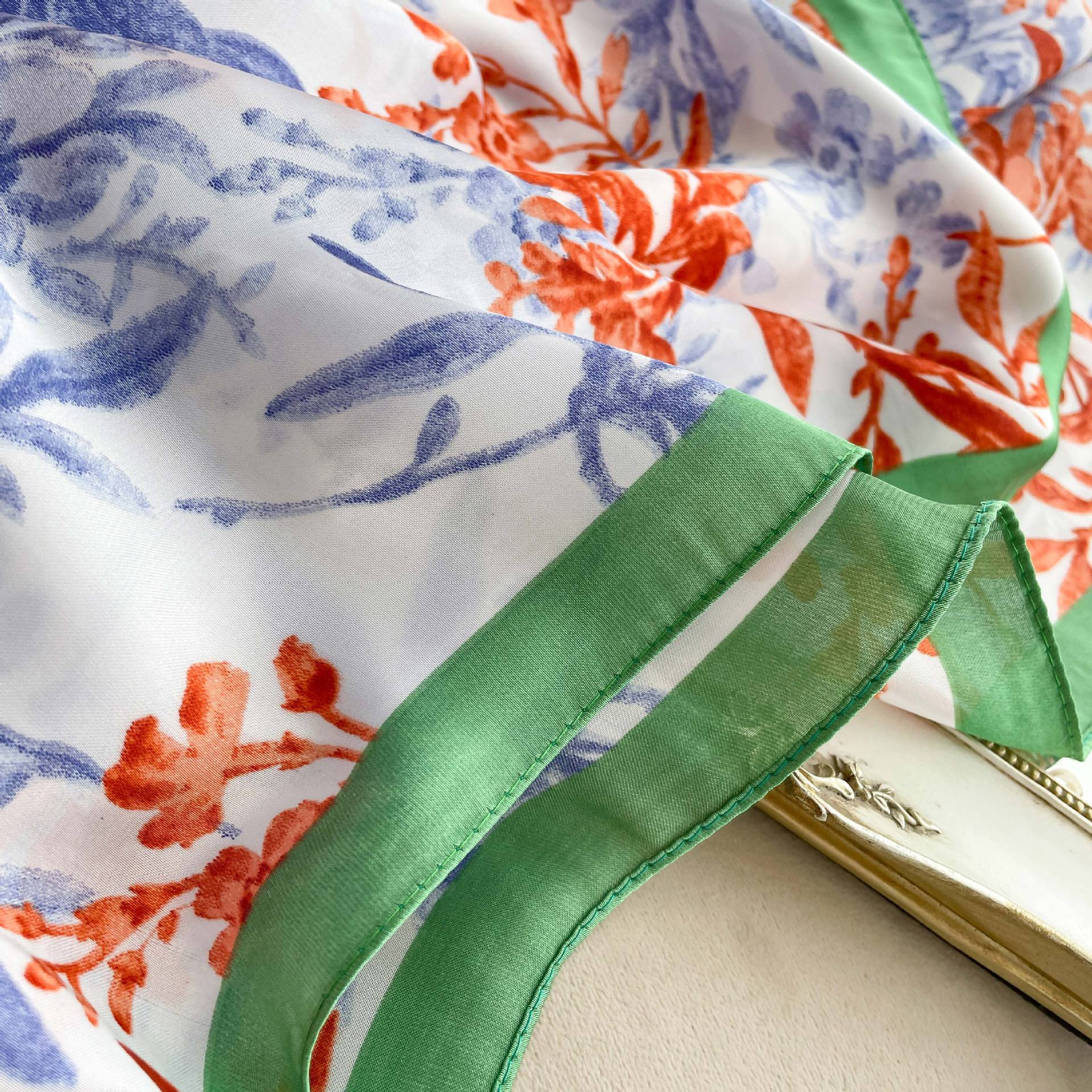 Vår och sommar Korean Edition Simulated Silk Satin Face Tunn Luftkonditionerad sjal, Beach Seaside Sunscreen Scarf,_voghion.com