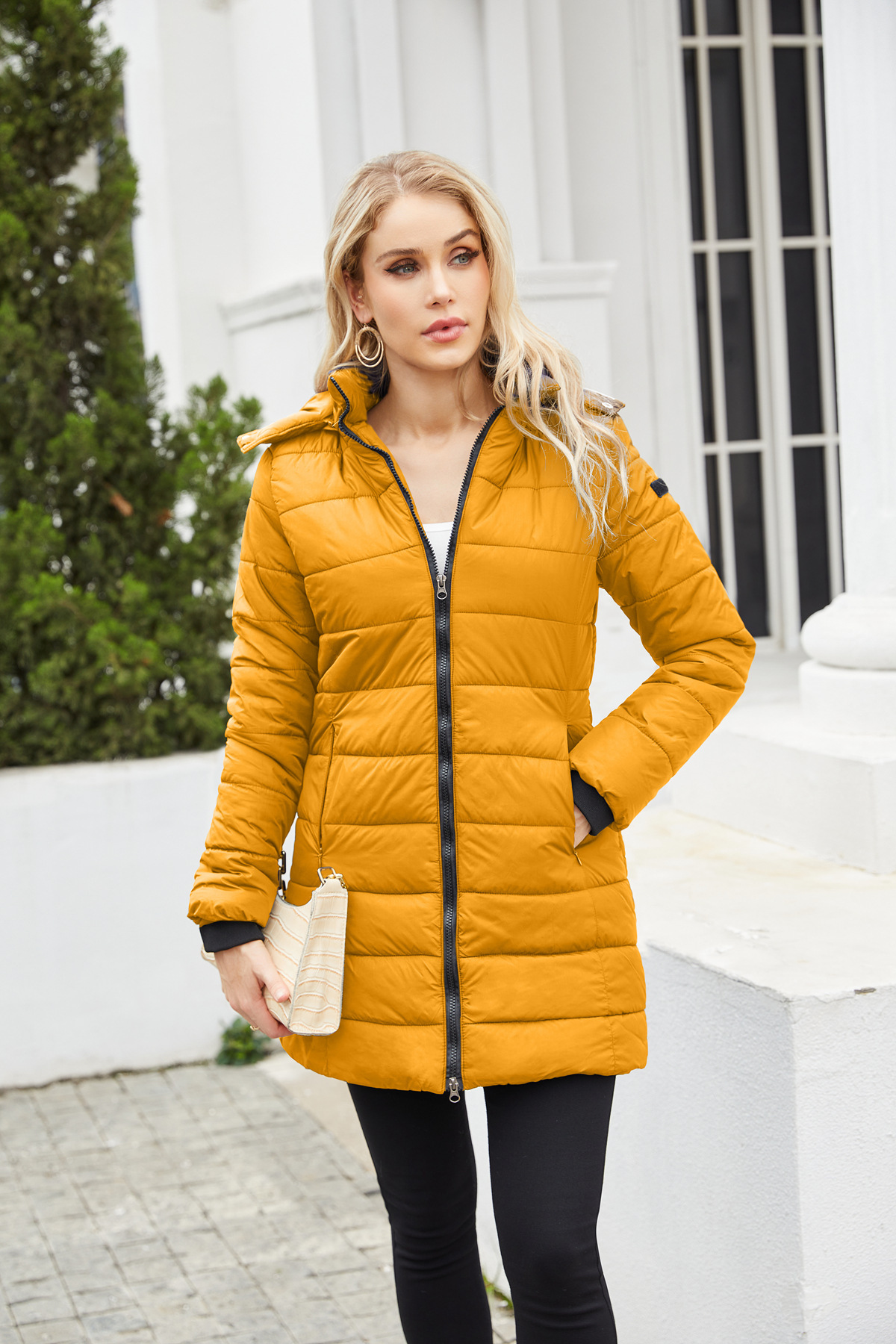 Abrigo de invierno para mujer con capucha extraíble parka impermeable_voghion.com