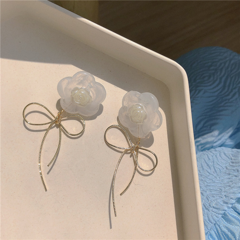 Korean style white flower bowknot earringspicture9