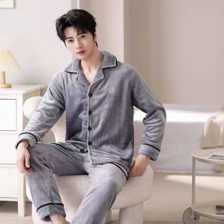 Pijamas para hombres otoño y invierno nuevos botones de franela ropa de casa Cardigan set bordado con solapa pijamas sueltos