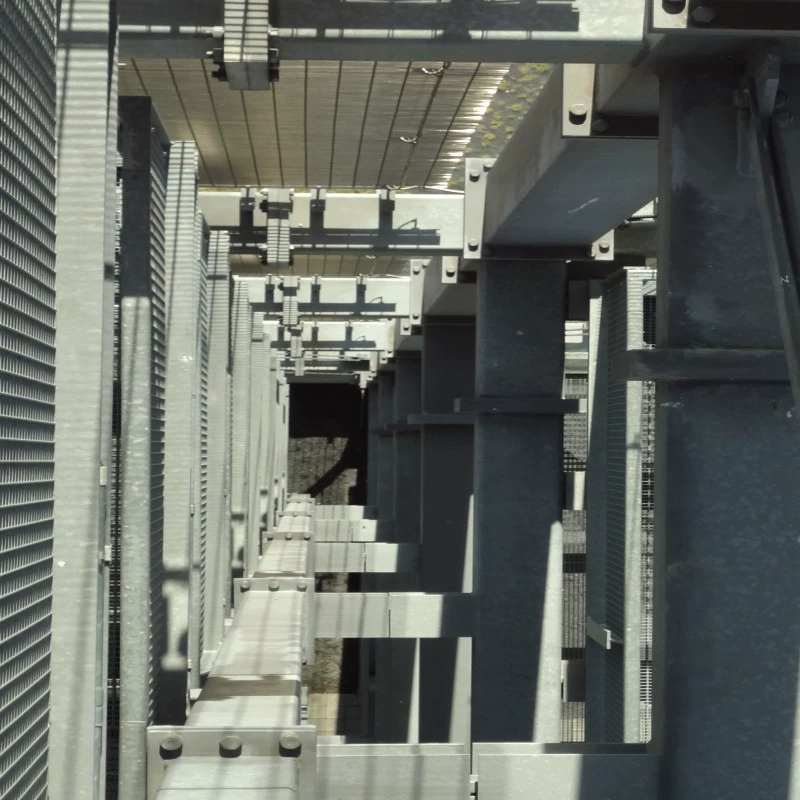 Глиноцементная штукатурка типа CL-C, водонепроницаемая, противопротечная и антикоррозионная для стабильных строительных конструкций.