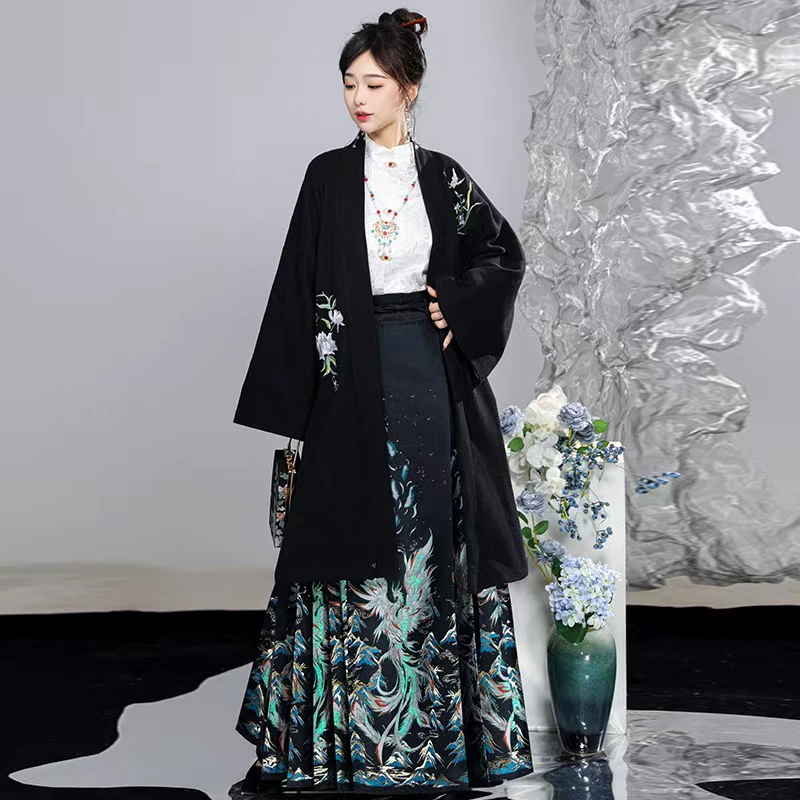 Новая женская юбка-мамиан в китайском стиле с узором в виде фениксов, в национальном стиле ханфу, из улучшенной парчи в стиле Мин с золотой вышивкой, подходит для ежедневных поездок на работу, идеально сочетается с топом.