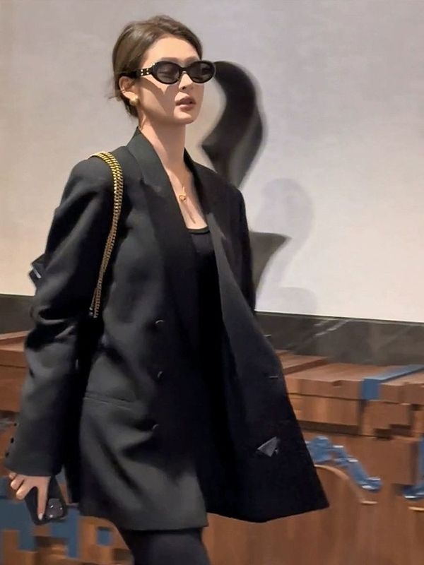 黑色气质休闲西装外套女秋季2025新款小个子收腰感炸街小西服|undefined
