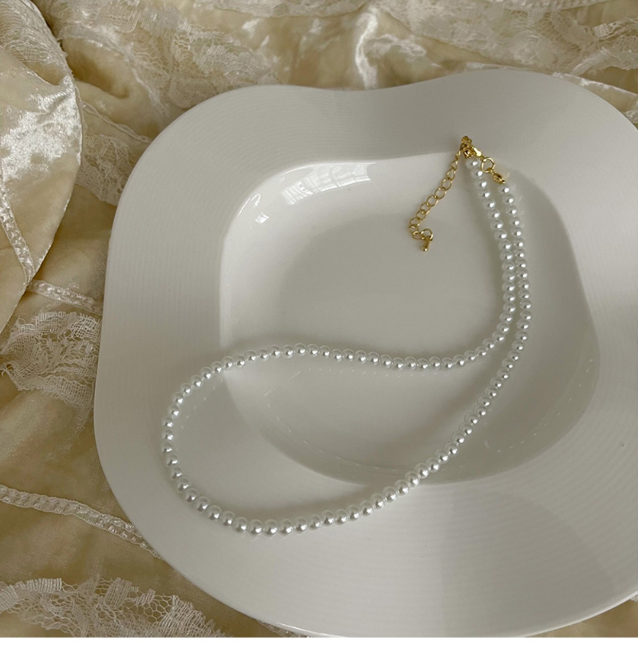 15g Weight Necklace Classification Pearl Chain Material Beaded Chain Chain Type 1 Piece Quantity Wedding, Travel Occasion Artificial Pearl, Alloy Material Solid Color Pattern Unisex Gender Beaded Design Casual, Elegant, Lady Style Casual Elegant Lady Solid Color Artificial Pearl Beaded Chain Layered Necklaces Wholesale 7