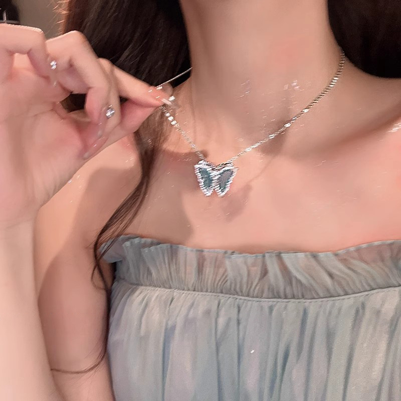 아이스 크리스탈 지르코니아 나비 티타늄 스틸 목걸이