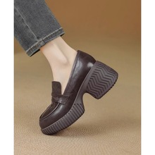 �߸���ЬŮ8cm�͹�Ӣ���L�A�^��ט���ЬŮ�ָ�һ�_�ź��sСƤЬ
