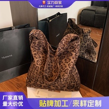 ����ĥɰ�����Ů2025�¿��＾���������ֵ�ʸ�ͨ�����ذ�������