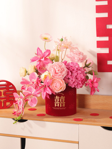 Wedding room decoration set, male and female master bedroom, hotel wedding new house, simulated flower ornaments, DIY hug bucket