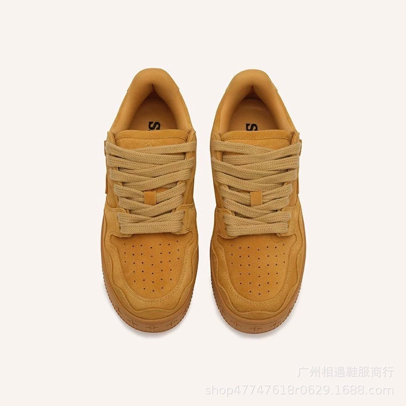 Новые модные кроссовки для скейтбординга 2023 года с крупными зубцами, кроссовки для скейтбординга в стиле «пряничный домик», ретро-кеды белого цвета, спортивные замшевые кроссовки.