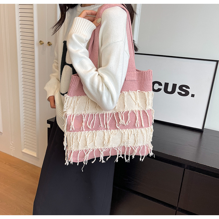 Women's Large All Seasons Knit Color Block Streetwear Square Open Shoulder Bag display picture 4