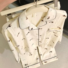 パジャマ女の春と秋の雲綿の長袖のズボンの新型のかわいいアニメはゆったりしています。