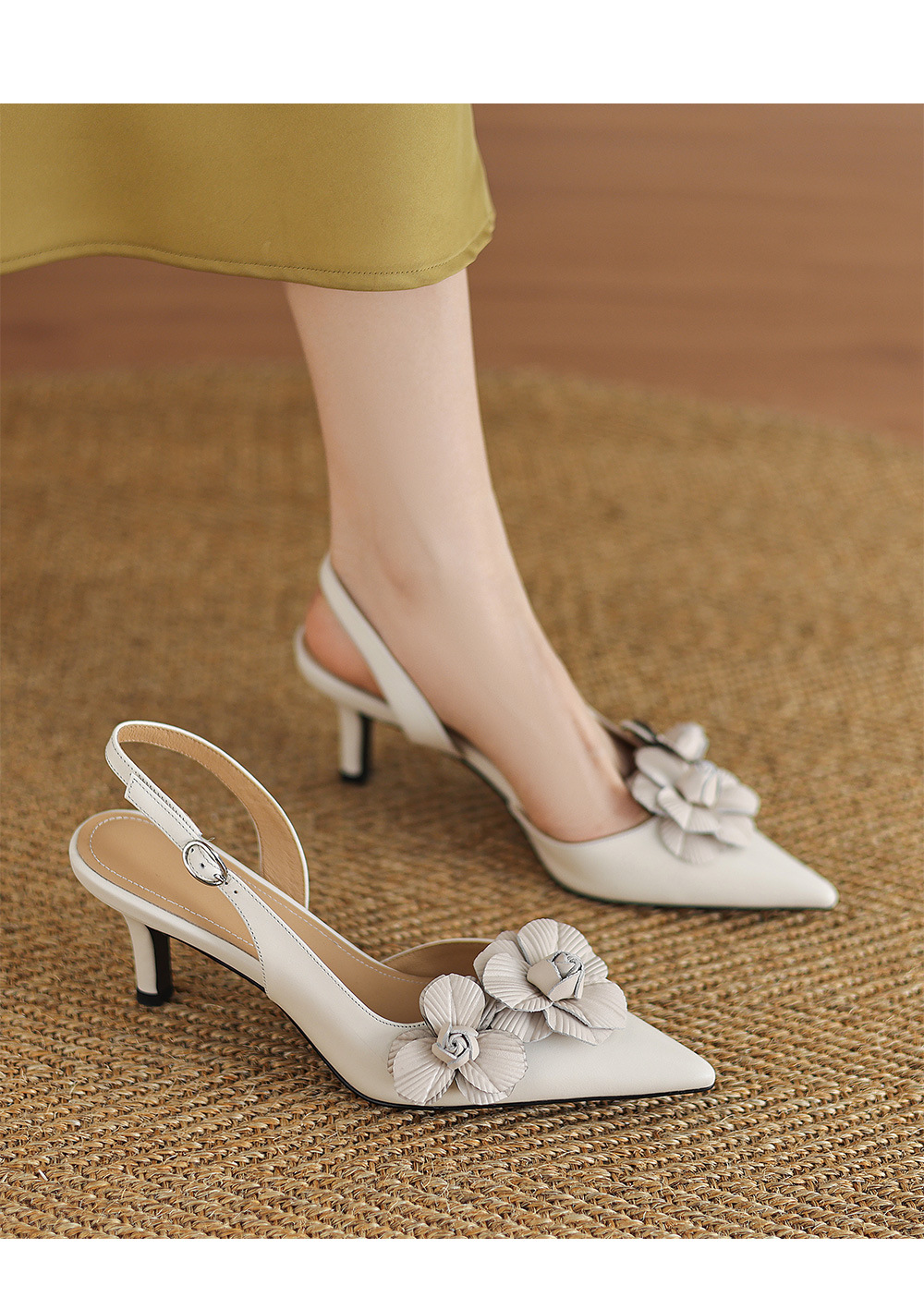 Sandal cao gót nữ hở mũi phong cách vintage, gót 6.5 cm, họa tiết hoa sơn trà — đen chi tiết 8