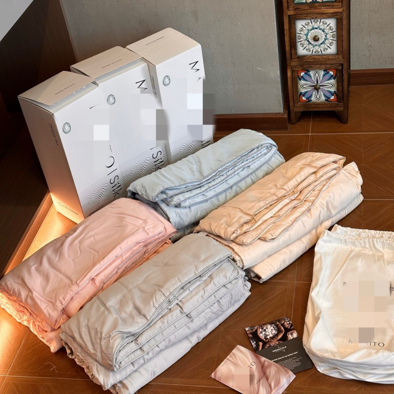 Wedding Souvenirs for Female Bridesmaids, Niche High-End Bridesmaid Group Gifts, Practical Wedding Banquet Gifts for Male Groomsmen