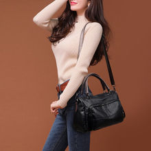 软皮手提包女韩版新款单肩斜挎背包时尚简约百搭波士顿包