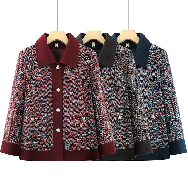 Среднего и пожилого возраста мама иностранное пальто