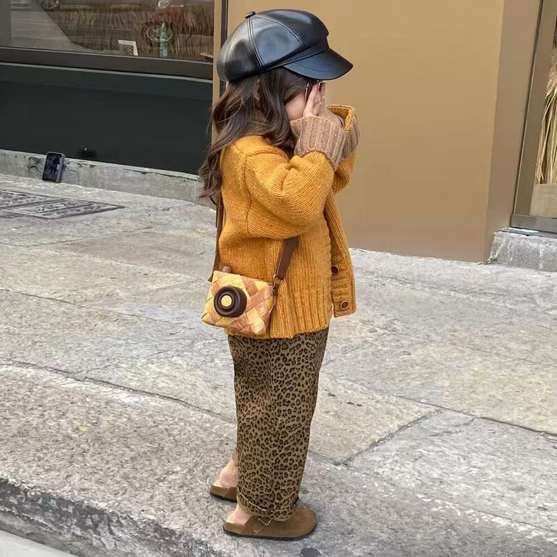 韩版女童2025秋冬新款慵懒风桔黄拼色针织开衫中大童豹纹阔腿裤子|undefined