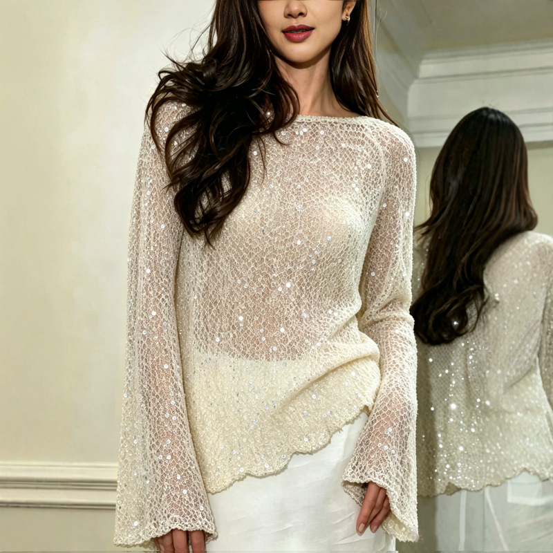 European and American style, chic and trendy sequin-embellished knit sweater, slim-fit long-sleeve top, women's winter collection, exudes a sophisticated vibe