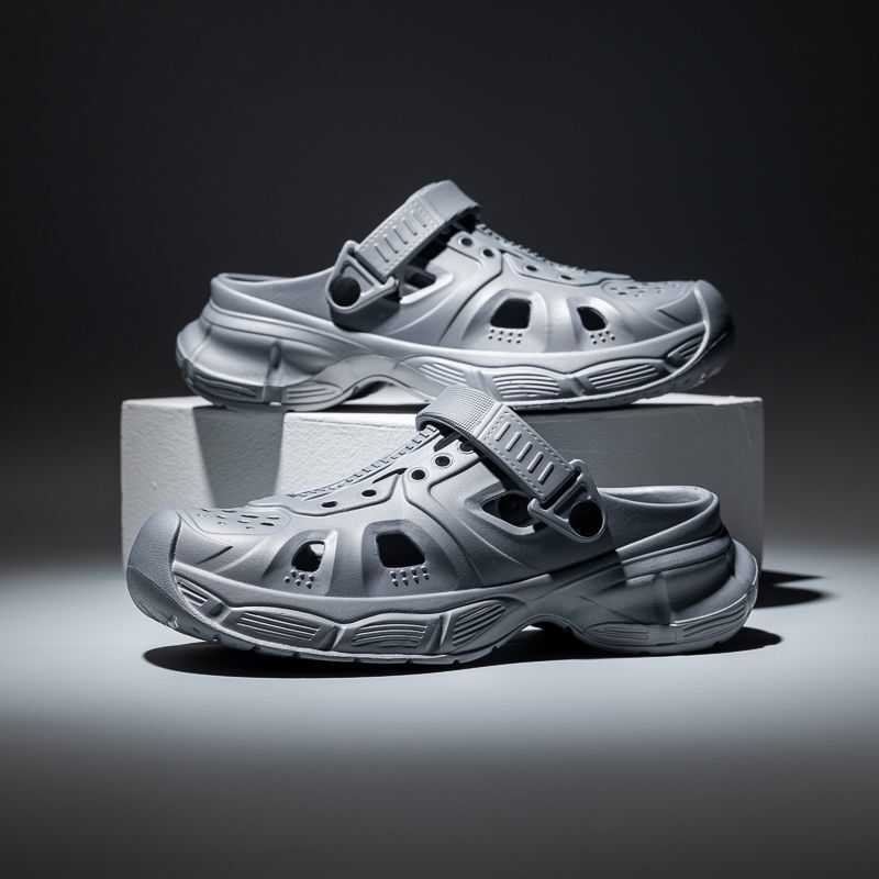 Hole Shoes Men's Summer Outfit Fashionable Lightweight Eva Beach Outgoing Thick Sole Baotou Two-Wear Sandals