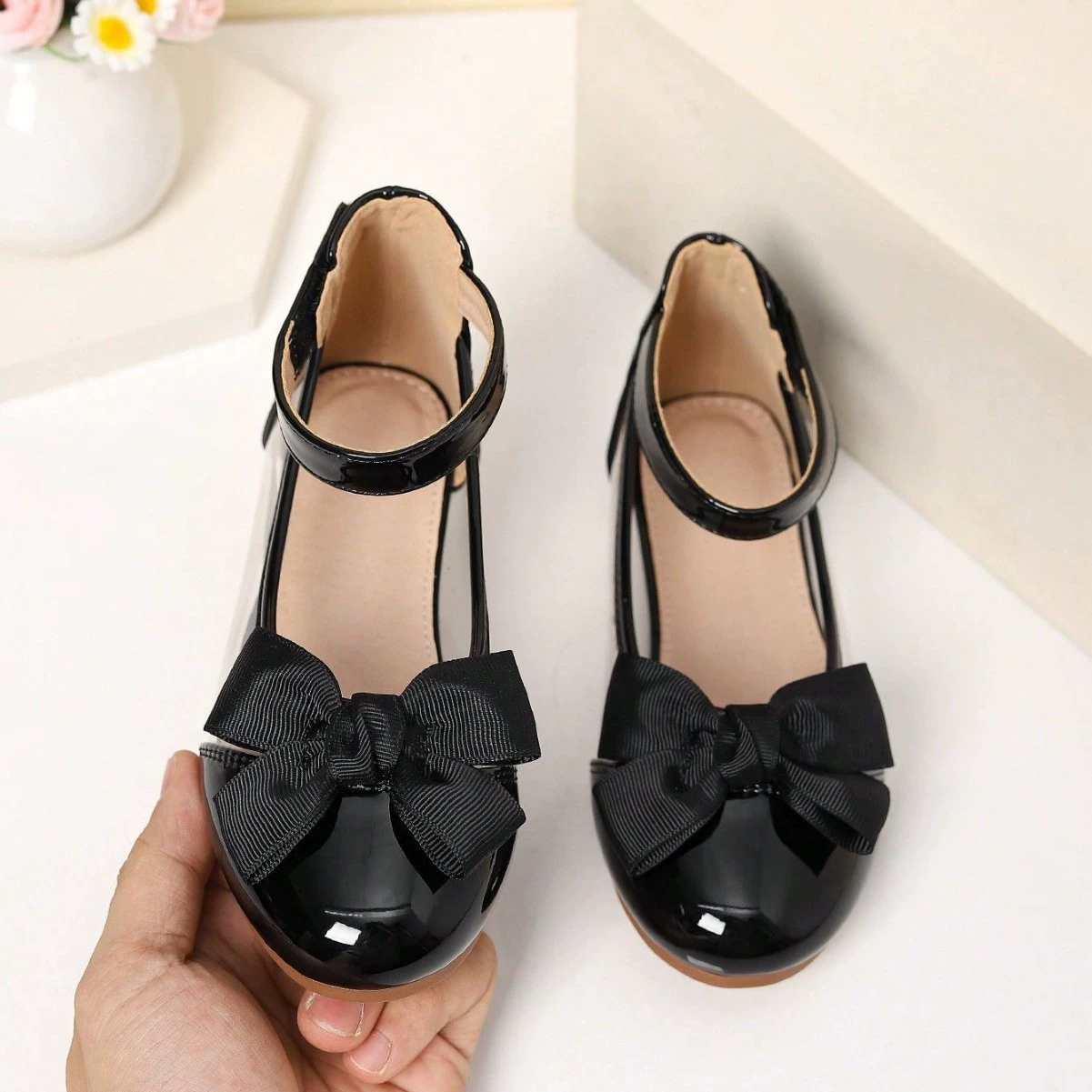 Трансграничная внешнеторговая корейская версия плоской лакированной кожи с мелким бантом