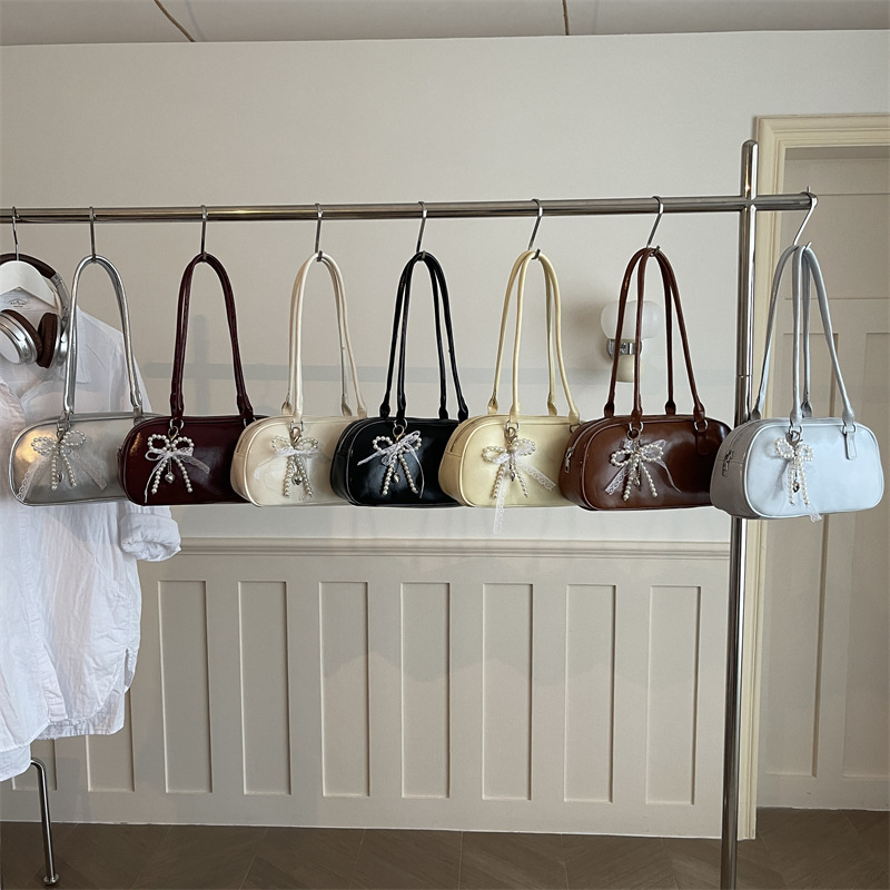 This Year's Trendy Fresh Style Small Square Handbag for Women, 2026 Summer New Model, Solid Color Textured Shoulder Bag, Commuter Underarm Bag