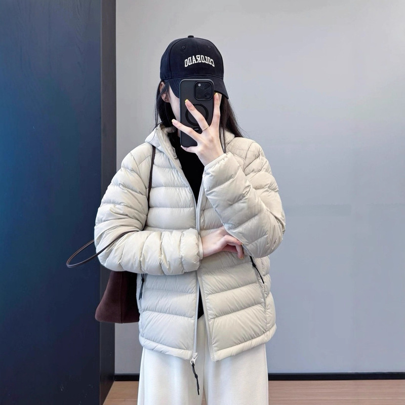 Bird House Same Style [Slightly Cinched Waist, Ribbed Hood] Women's down Jacket, Samsung Traceable 95% Down, Short Style, New Winter Model