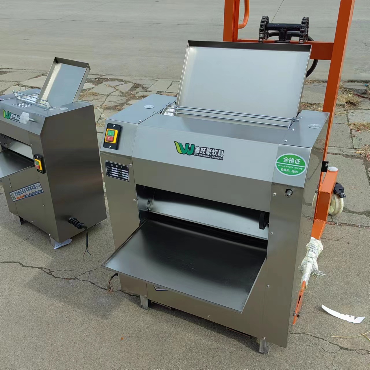 fb88338bbd2905b341bbacc09fa92d